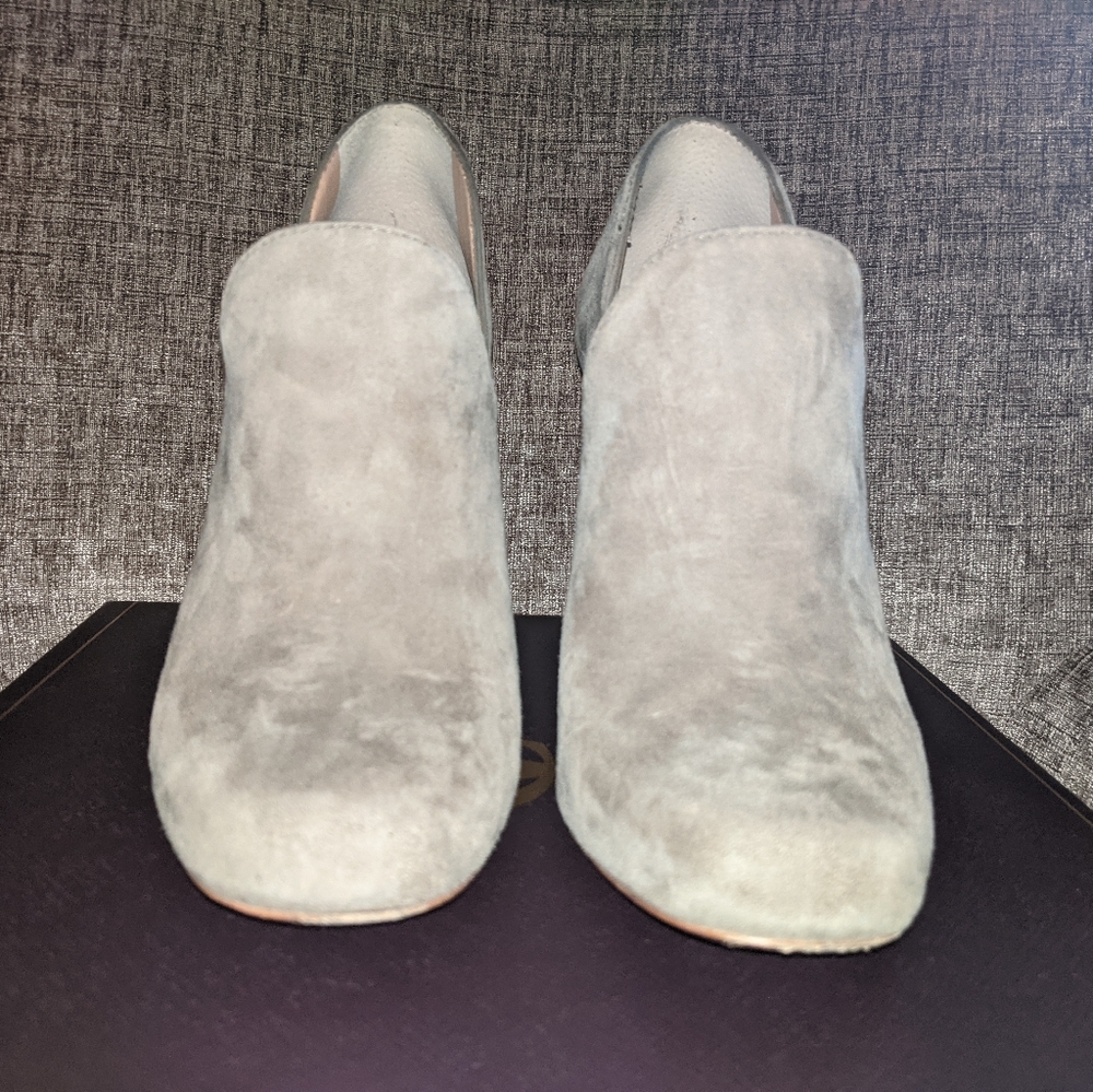 Vince Camuto Earth Amalfi booties